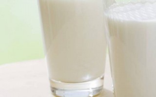 喝过期的牛奶会怎么样，狗狗喝过期的牛奶会怎么样